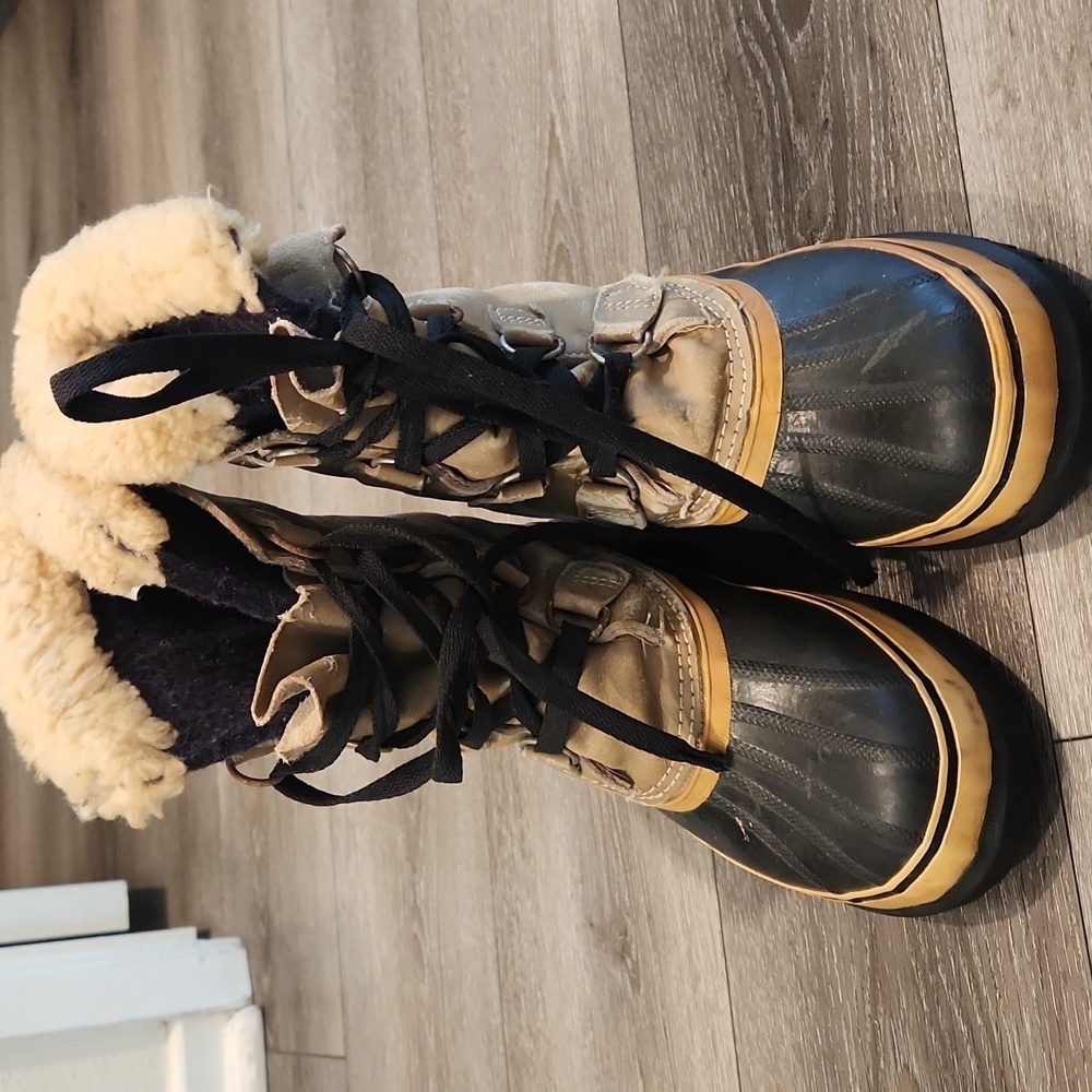 Sorel Men's Black and Tan Winter Boots
